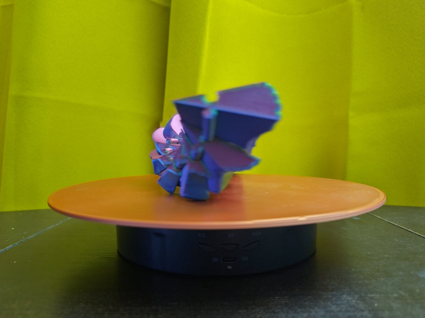 Sliding Fidget Skull