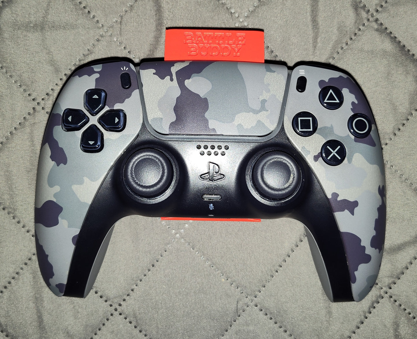 Clip-on Holster for PS5 DualSense Controller
