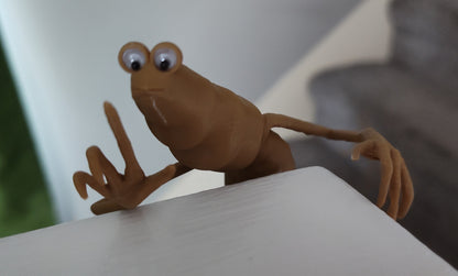 4” Marcus - Ledge-Sitting Desk Buddy Edition